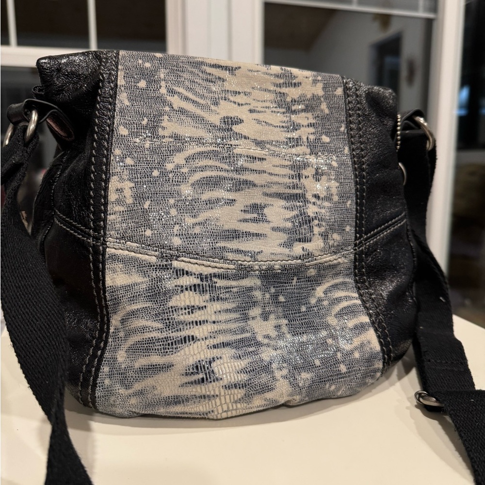The Sak Black and Gray Snakeskin